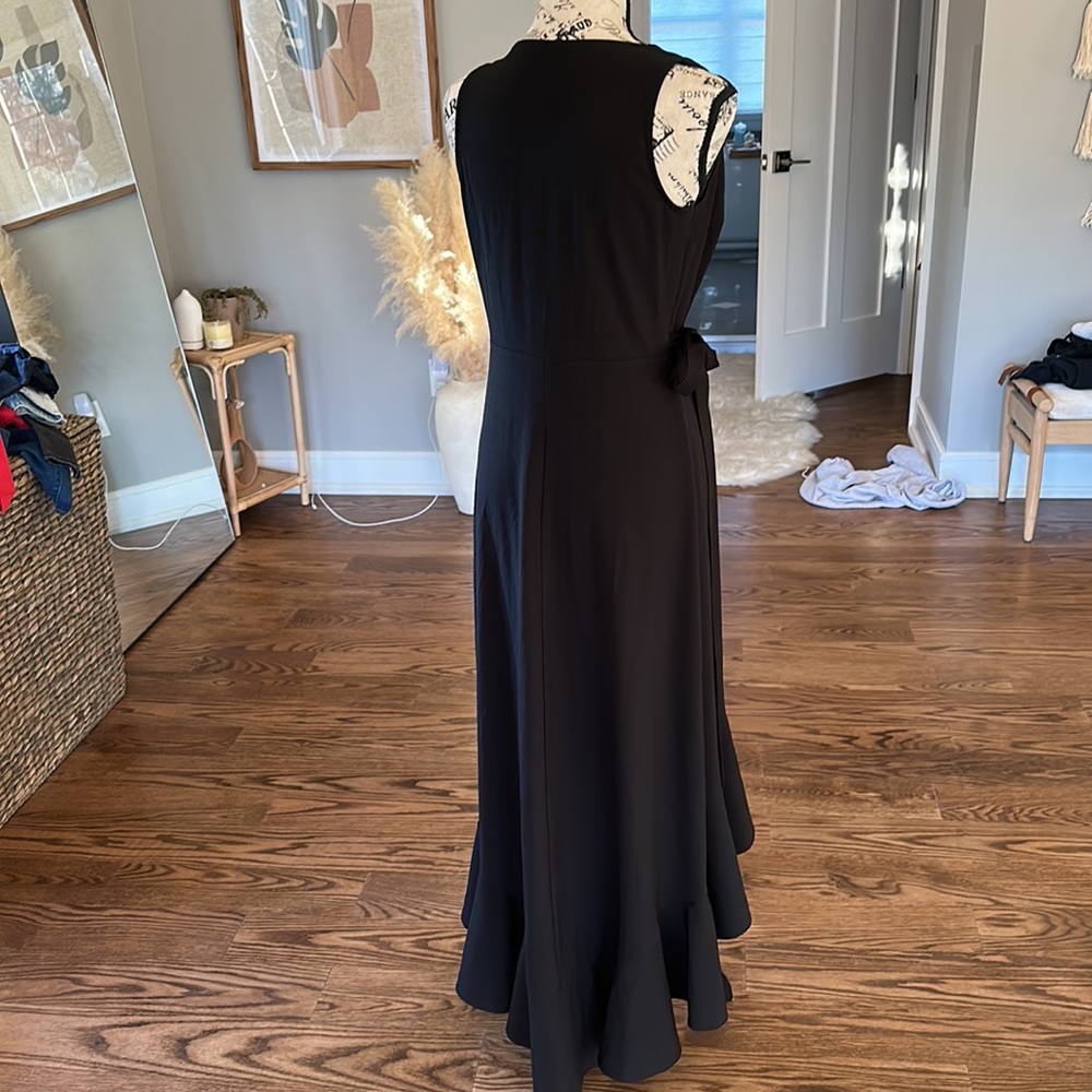 Wrapped Dress - Picture 4 of 7
